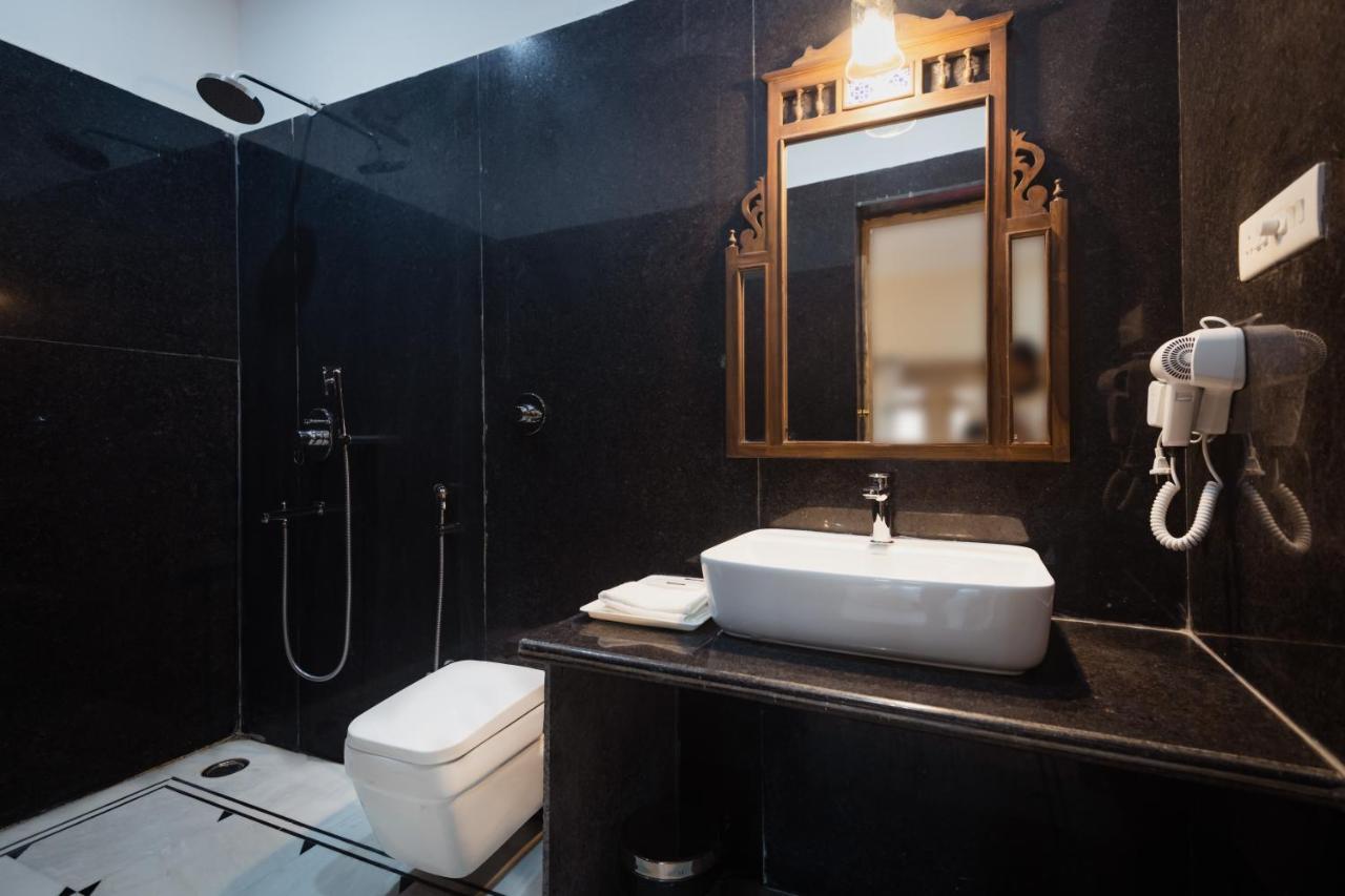 ג'איסלמר Hotel Dev Garh מראה חיצוני תמונה